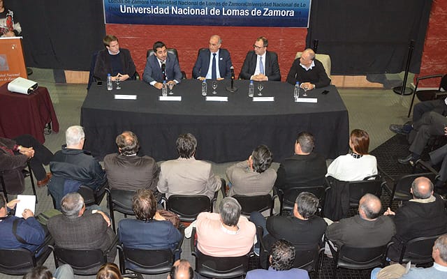 Salvador encabezó mesa de diálogo"Provincia, Municipios y Universidades"