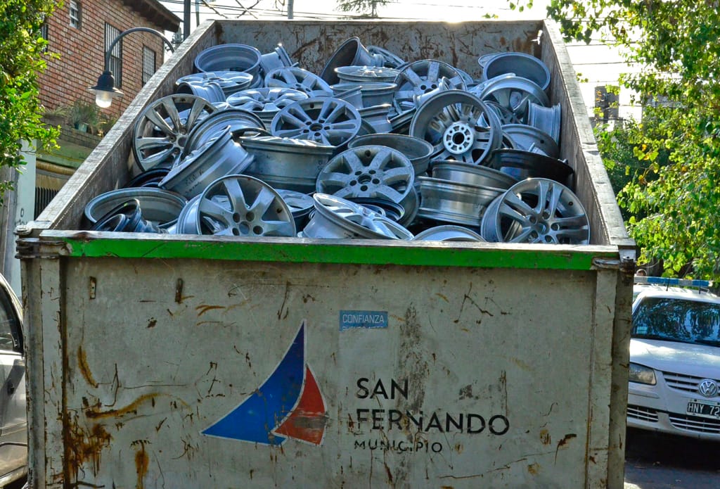 San Fernando: Desbaratan banda de "roba ruedas"