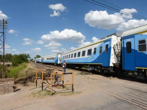 Suipacha: Descarriló el tren del Bicentenario, recientemente comprado a China