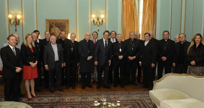 Scioli y su gabinete se reunieron con obispos bonaerenses
