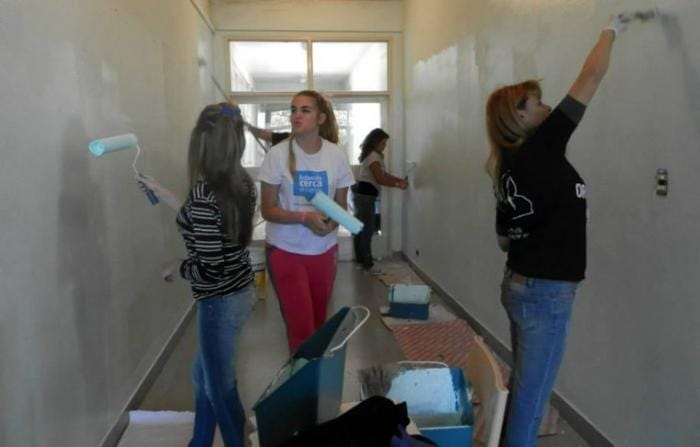 Solidaridad: Premian a alumnos por construir viviendas para carenciados en Merlo