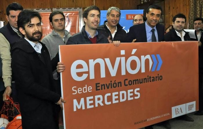Mercedes: Aparicio firmó convenio para implementación de programas Envión 
