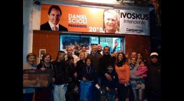 San Martín: Ivoskus, de Cambiemos, hace campaña en local de Scioli