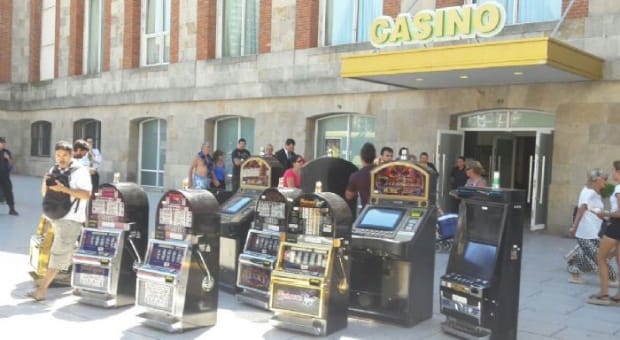 Mar del Plata: Clausuraron el casino del Hotel provincial