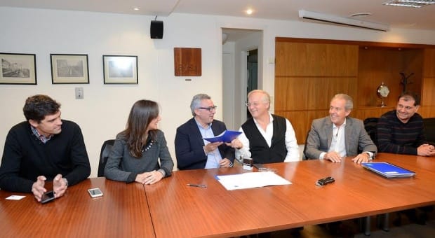 Tigre: El municipio y AYSA firman convenio por 6.500 millones