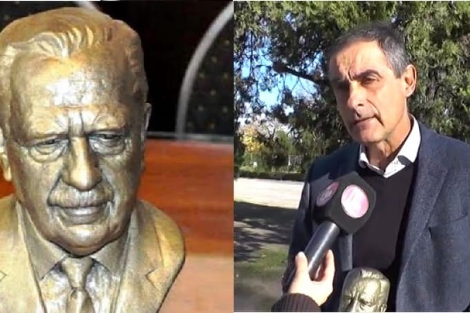 La Plata: Venden estatuillas de Alfonsín para financiar un monumento al expresidente 