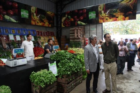 La Plata: Con una multitud, se inauguró la sede del Mercado Central