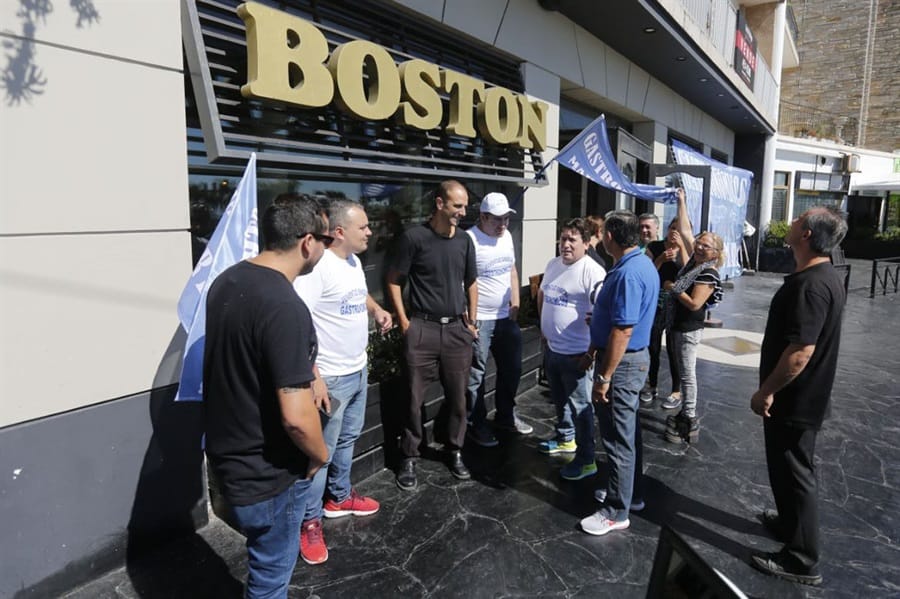 Mar del Plata: Trabajadores de la confitería Boston cobraron apenas el 17% del salario