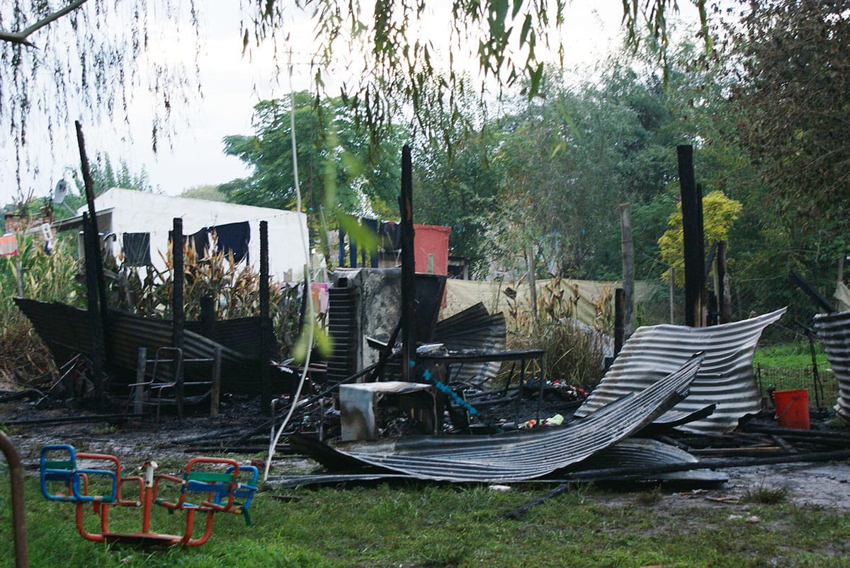 Trágico incendio en Luján: Una menor fallecida