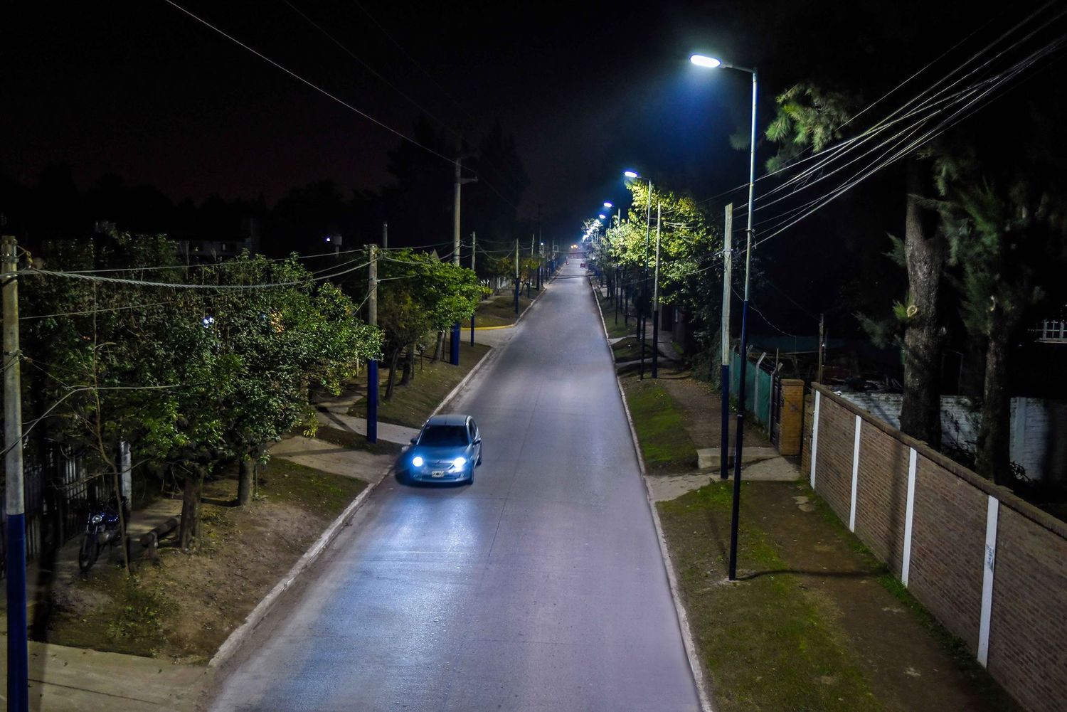 Con fondos propios, el municipio de Ituzaingó avanza en el recambio de luminarias
