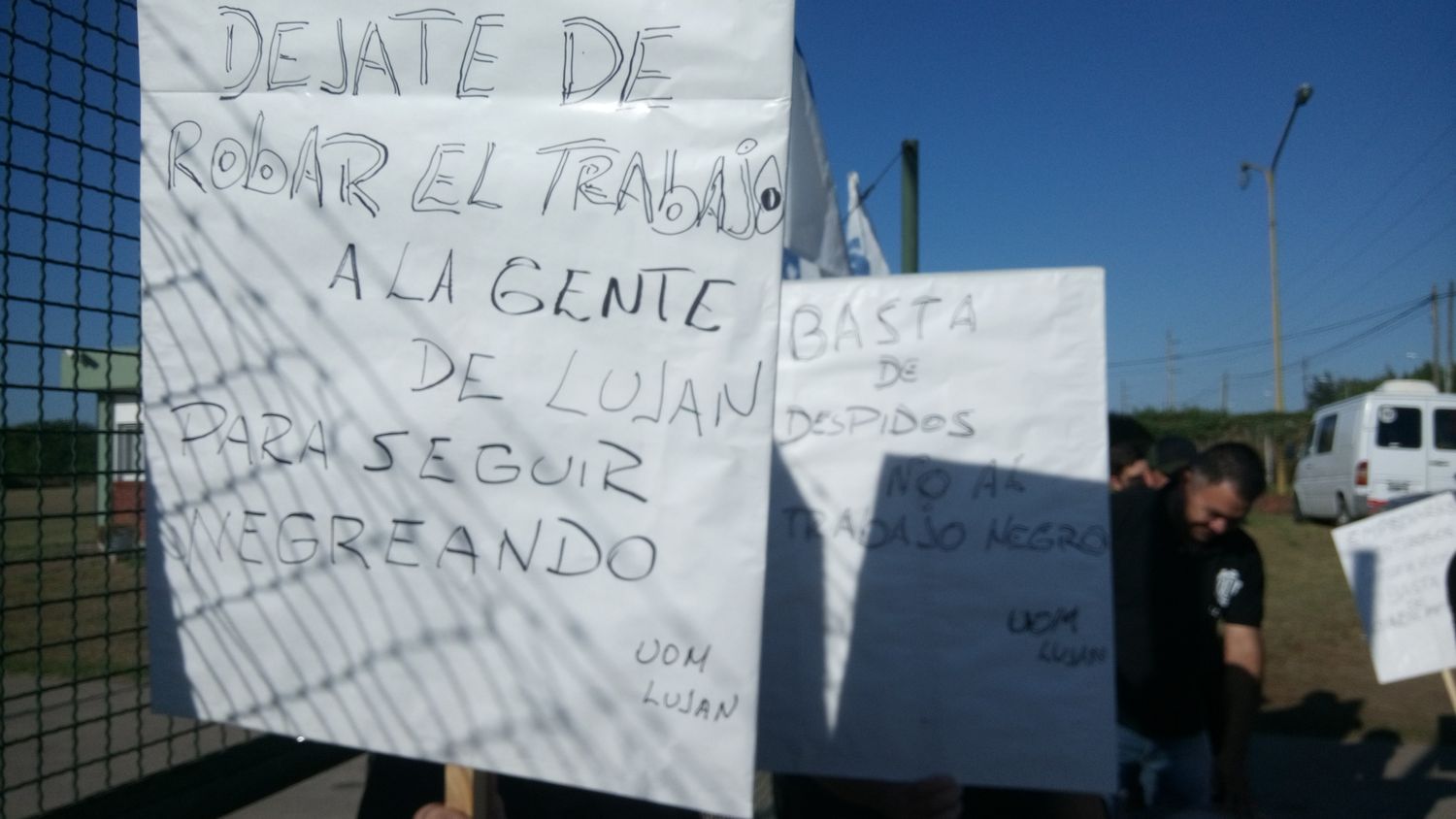 Luján: Protesta por despidos en la metalúrgica Industrias Delgado