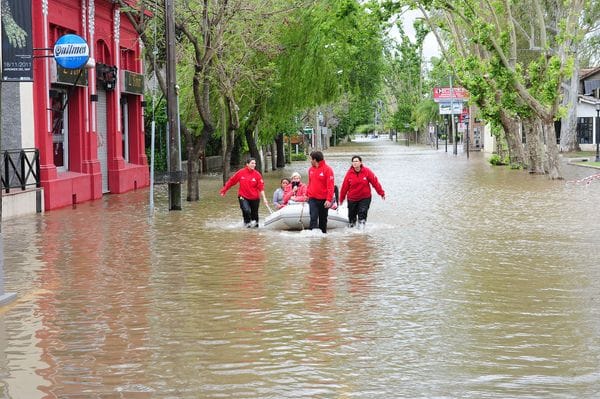 Inundaciones en Tigre por sudestada y crecida del Río de la Plata