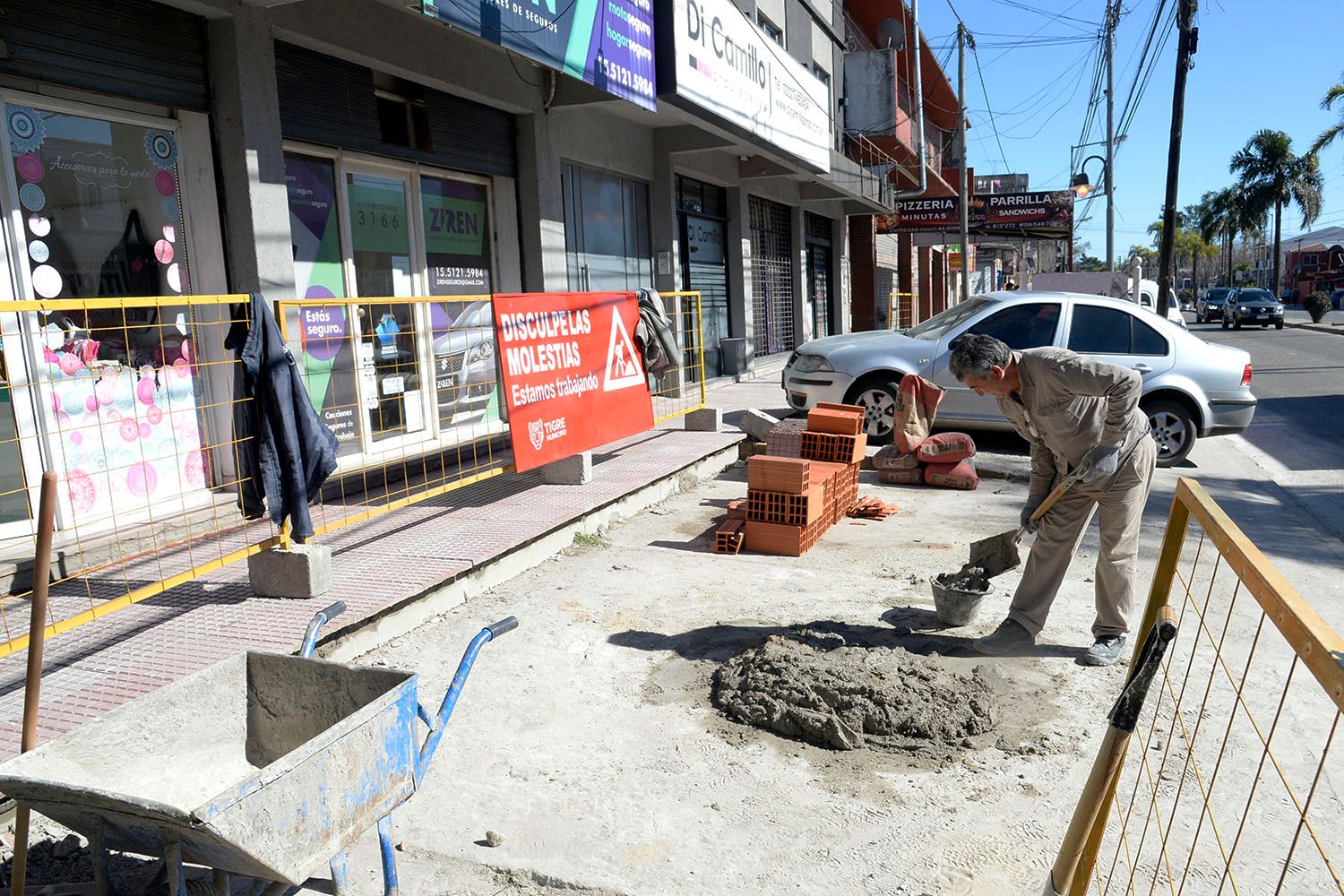 Tigre: El Municipio avanza en la construcción de nuevas veredas comerciales en Pacheco