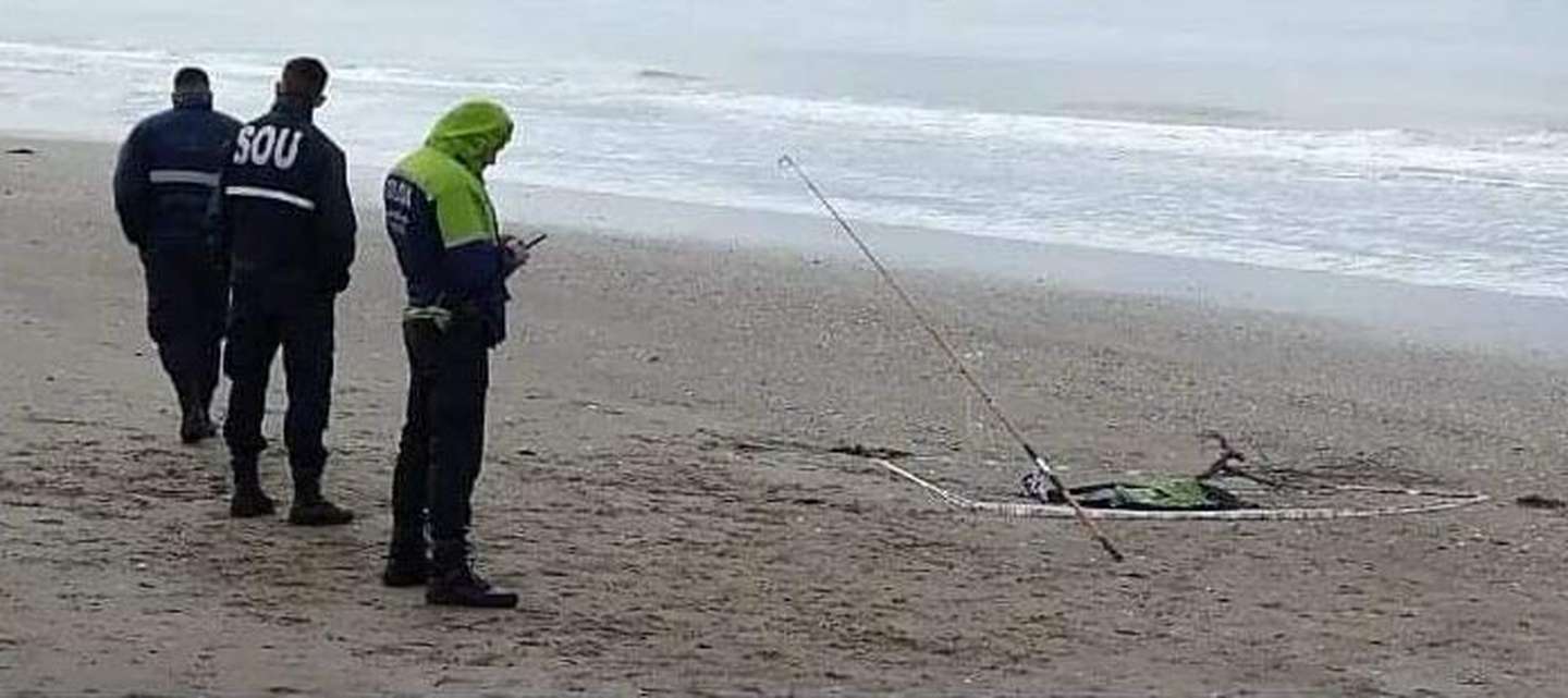 Espeluznante sorpresa en Mar de Ajó: un turista fue a pescar y con su caña sacó restos humanos
