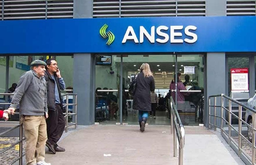 ANSES anunció que devolverá descuentos de ganancias a jubilados