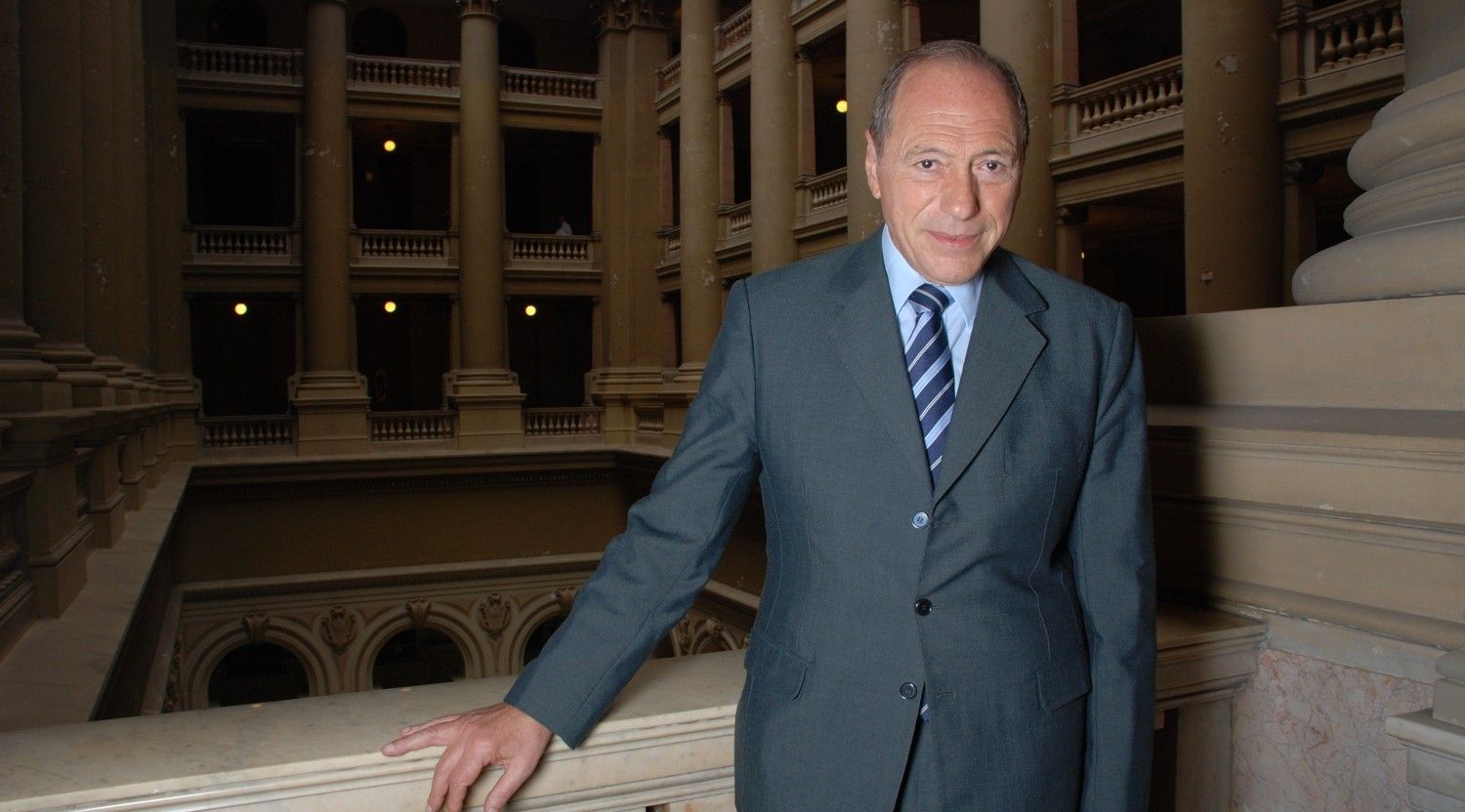 Eugenio Zaffaroni renunció a la Corte Suprema
