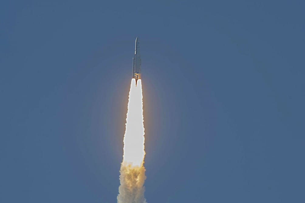 Exitoso lanzamiento del Arsat-2 que ya viaja rumbo al espacio
