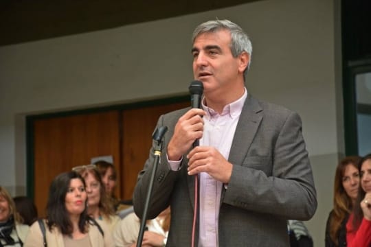Durañona lanzó su precandidatura a gobernador para 2019 y llamó a “desconurbanizar la política”