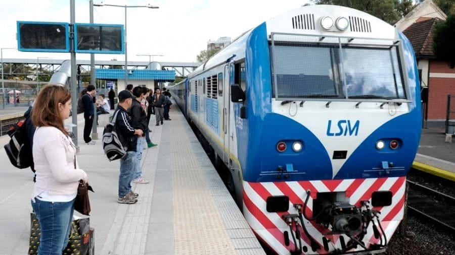 Fin del feriado largo de Carnaval: Tránsito intenso en los accesos a la ciudad de Buenos Aires y tren San Martín con demoras