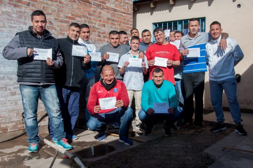 Maestros tumberos: Están presos en Varela y obtuvieron diploma de educadores de la Universidad de Quilmes