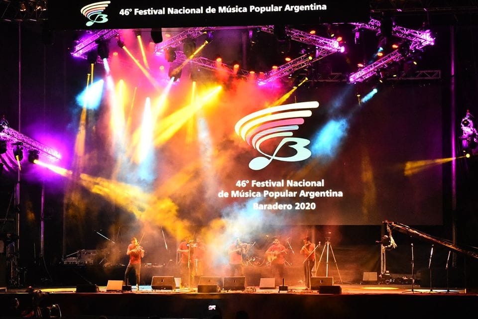 Baradero: Los Nocheros cierran la tercera noche del Festival de Música Popular