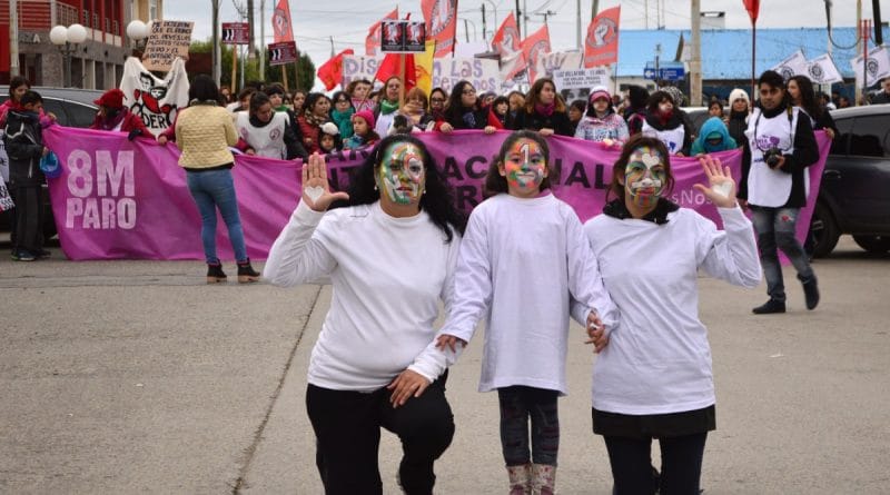 En Lomas de Zamora dan asueto a empleadas para que puedan adherir al Paro de Mujeres