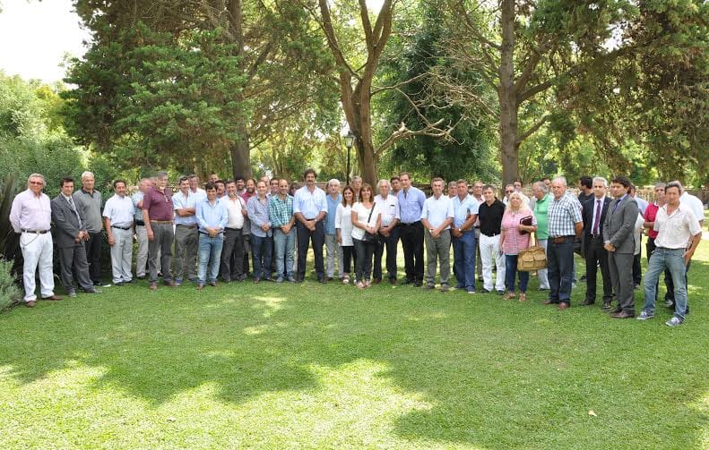 Sarquís encabezó encuentro con intendentes y productores agroindustriales 
