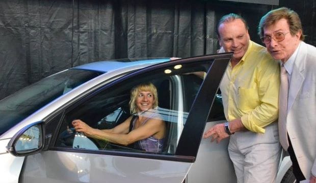 Merlo premió a "vecino cumplidor" con un auto 0km