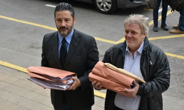 Menéndez denunció a Othacehé por "malversación de fondos públicos"