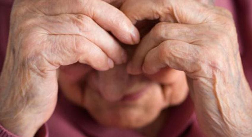 Pila: Enfermera de geriátrico municipal condenada por "cachetear" a una anciana