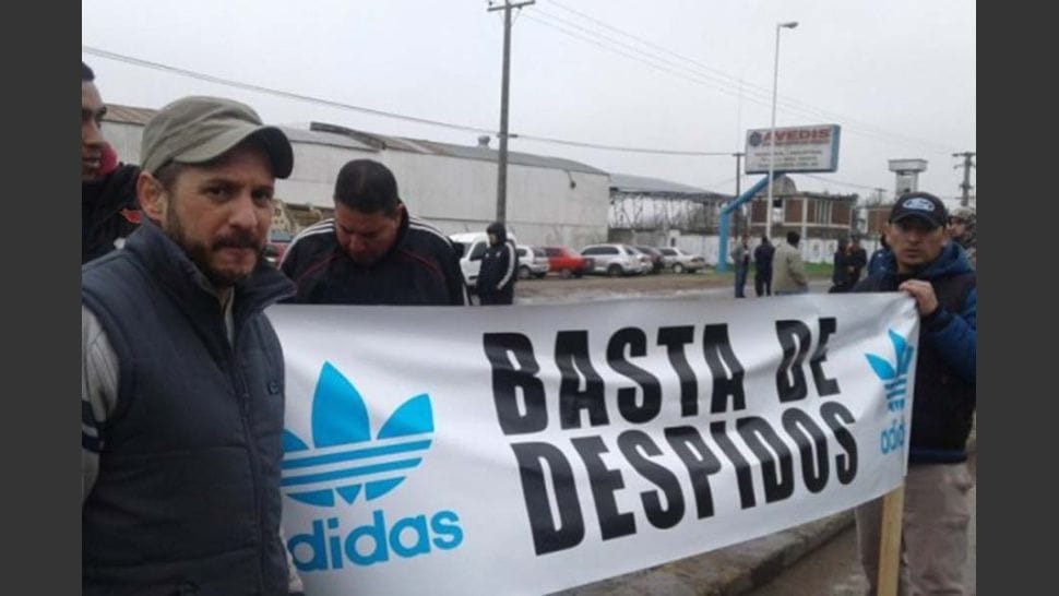 Esteban Echeverría: Fábrica de calzado cerró definitivamente y dejó a 35 obreros en la calle
