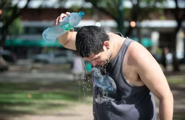 Sigue alerta roja por calor extremo en la Provincia de Buenos Aires: Qué municipios alcanzarían picos de 37 grados