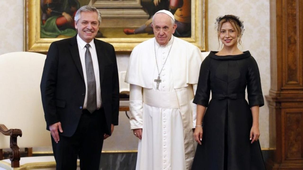 El Presidente Alberto Fernández fue recibido por el Papa Francisco en el Vaticano