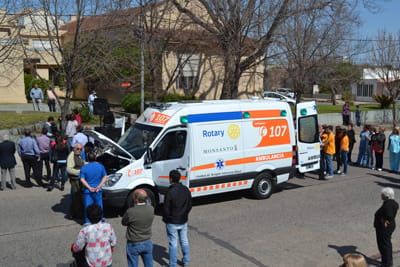 Rojas: El Rotary Club entregó ambulancia al Hospital municipal
