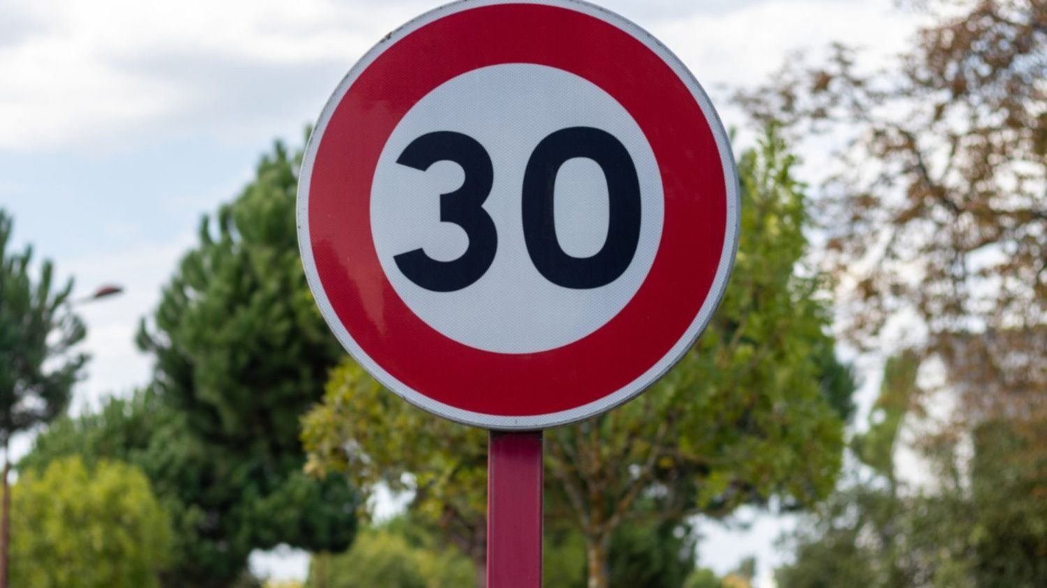 Seguridad vial: Buscan reducir a 30 kilómetros la velocidad en las ciudades