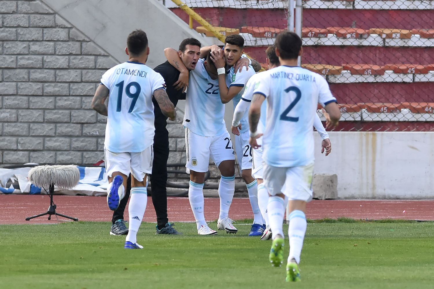 Eliminatorias Qatar 2022: Argentina lo dio vuelta en la altura y venció a Bolivia por 2 a 1 con goles de Lautaro y Correa