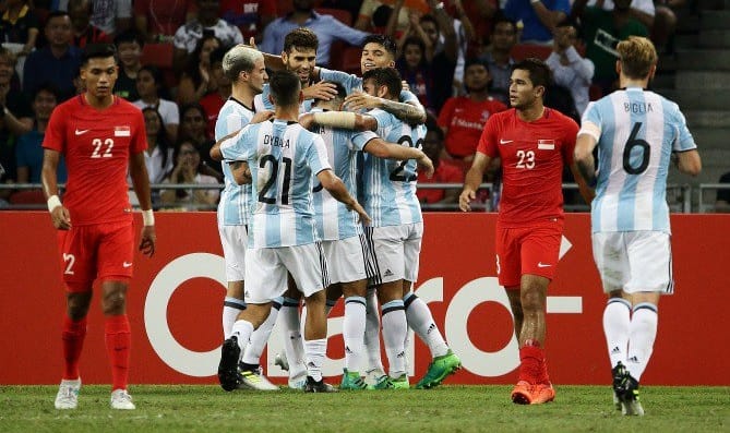 La Argentina de Sampaoli cerró su gira con una goleada a Singapur
