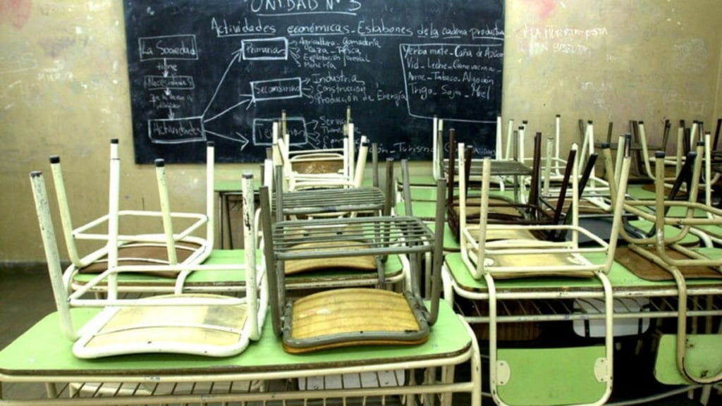 Gremios anuncian un paro docente por 72 horas desde el próximo lunes