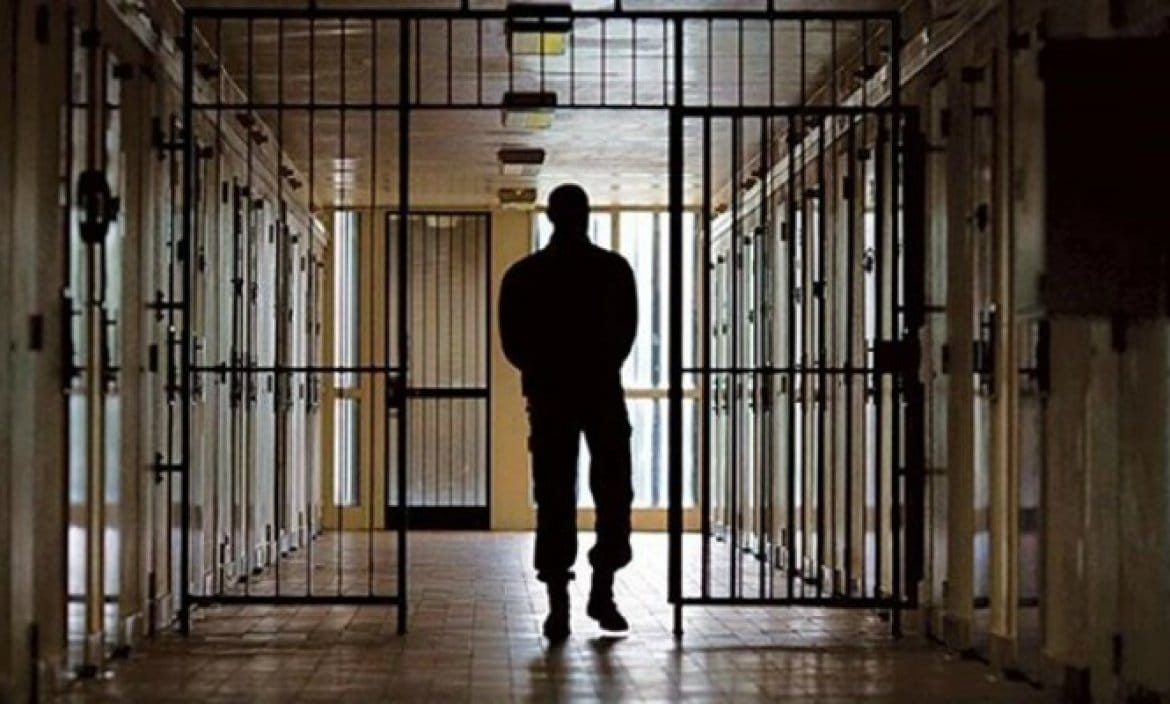 Efectivos del SPB fueron condenados por torturar a un interno en 2012