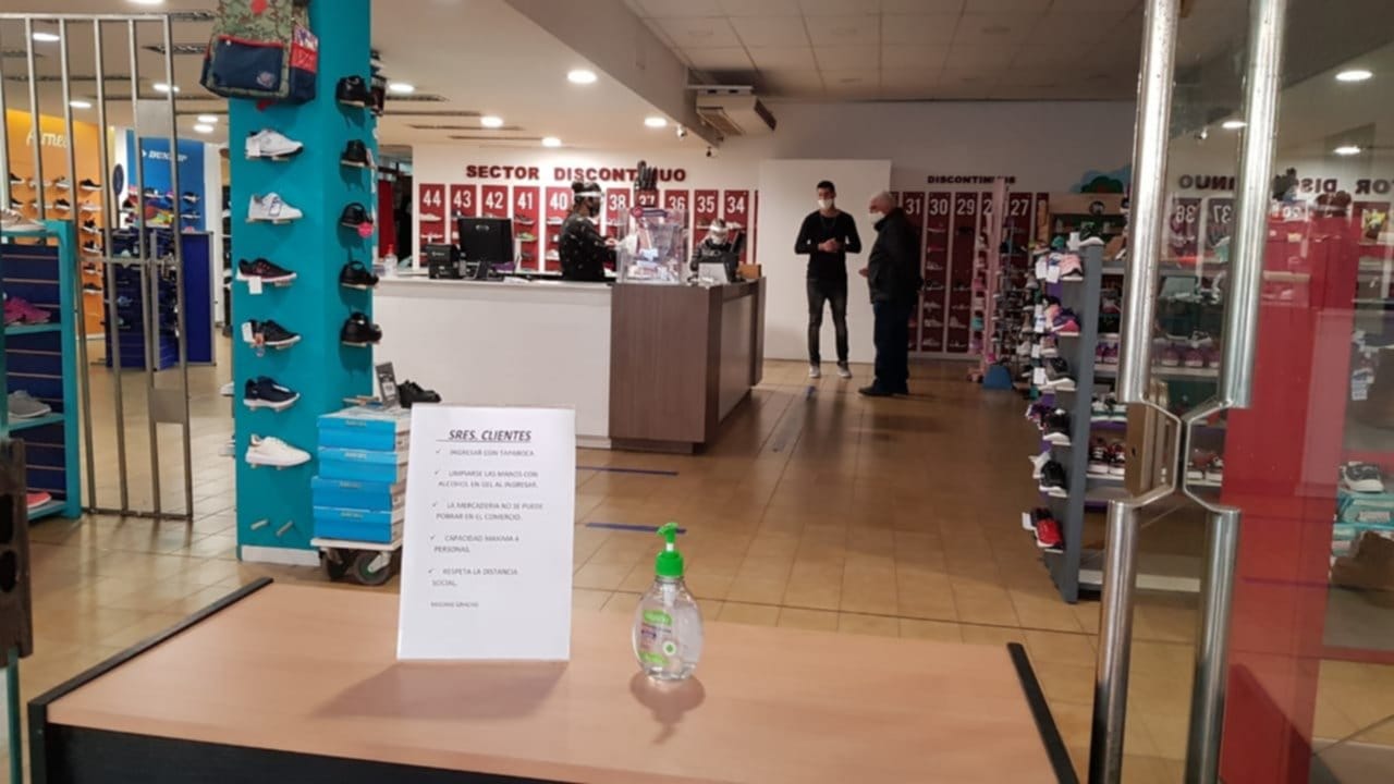 Rebelión en Bahía Blanca: Entidad de comercio llamó a abrir locales de indumentaria y calzado sin tener permiso del gobierno bonaerense