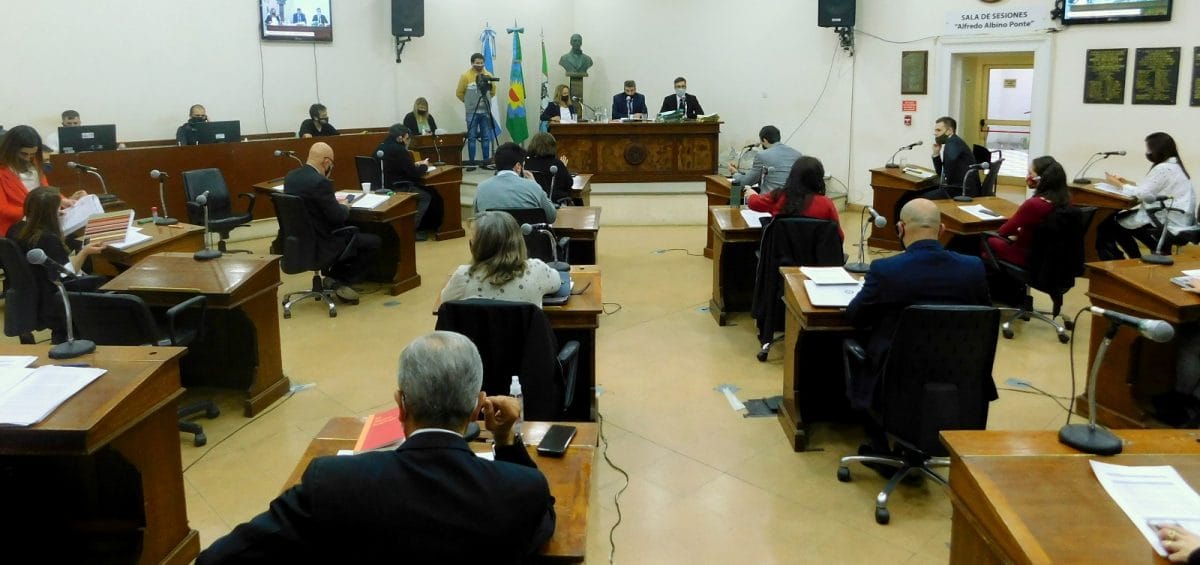 Bahía Blanca: Cierran el Concejo deliberante por un caso positivo de COVID-19 de legisladora