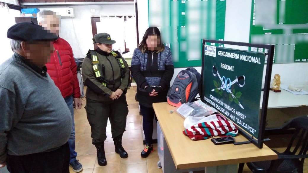 Tres Arroyos: Pasajera chilena transportaba más de 3 kilos de cocaína en su equipaje