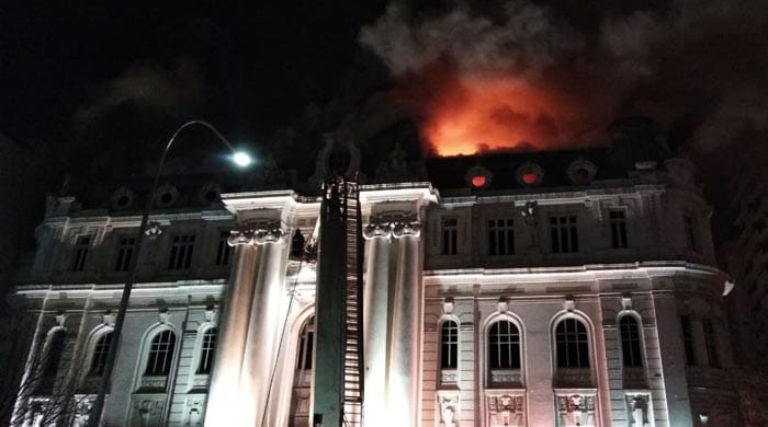Incendio en la sucursal de Banco Nación de Bahía Blanca 
