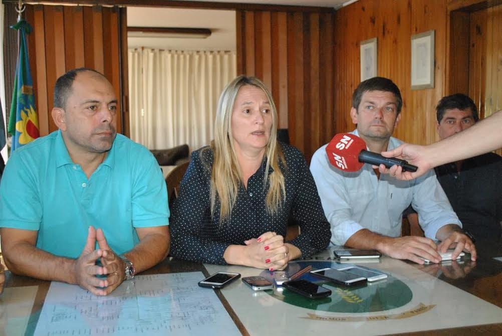 Crisis en Baradero: "Al pie del cañón con los representantes gremiales de las empresas", graficó la intendenta
