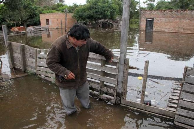 Preocupación en Buenos Aires por la crecida del río Paraná en Chaco 