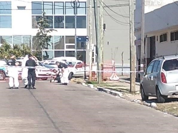 Berazategui: Una chica murió tras contaminarse con mercurio frente a la Municipalidad 