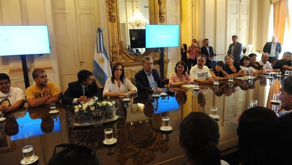 Tragedia de Once: Macri recibió a familiares de las víctimas, quienes exigieron acelerar la causa