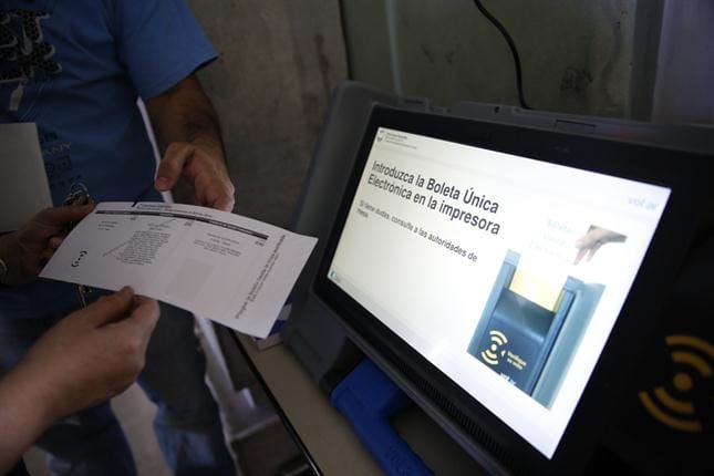 Elecciones 2015: Cerraron los comicios y aguardan los resultados de las Paso porteñas