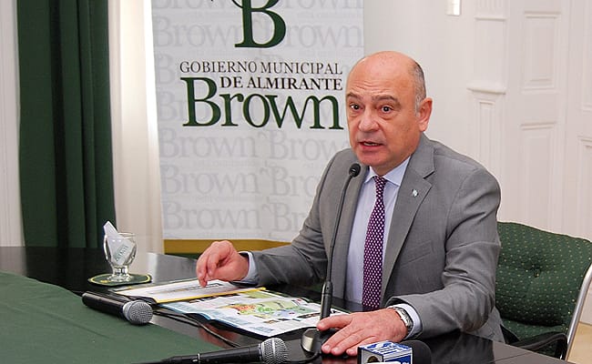 El Intendente de Almirante Brown recibe al embajador de Costa Rica