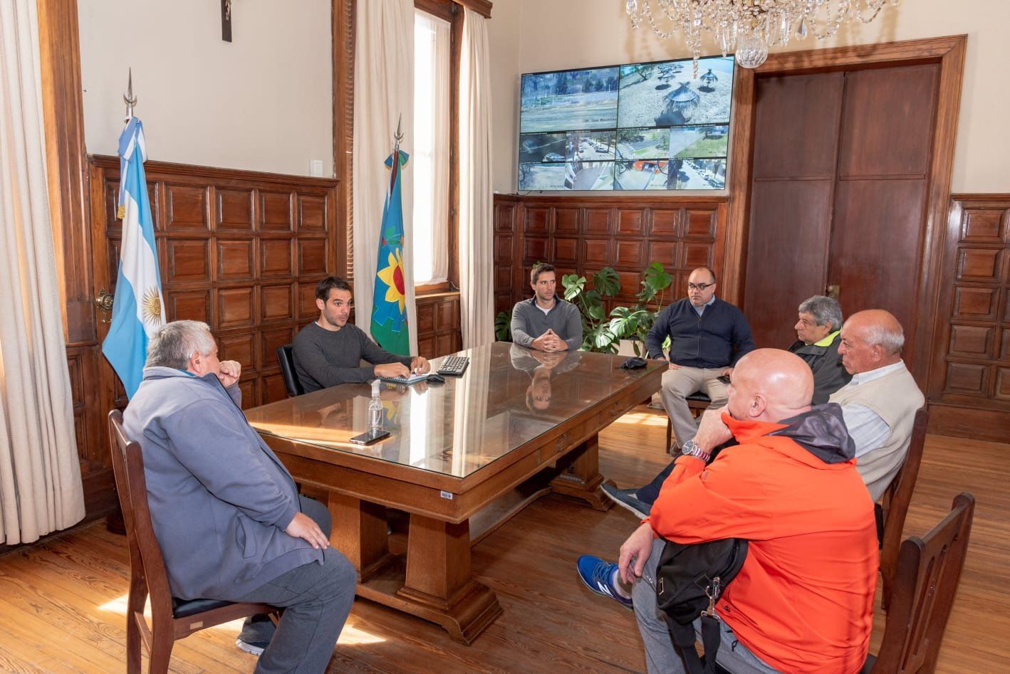 San Nicolás: Passaglia anunció un bono de 200 mil pesos para los municipales
